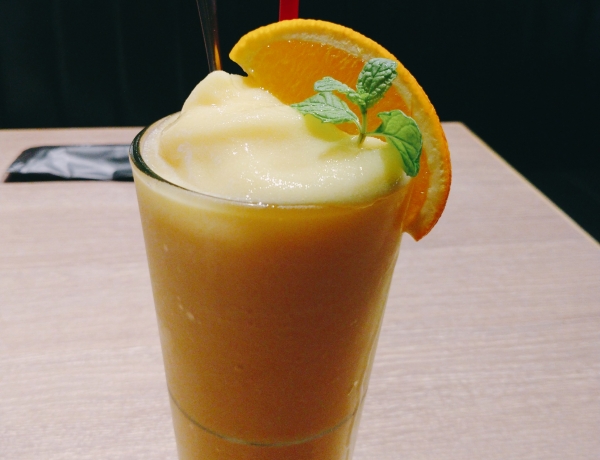 グランドミラージュでスムージー😋