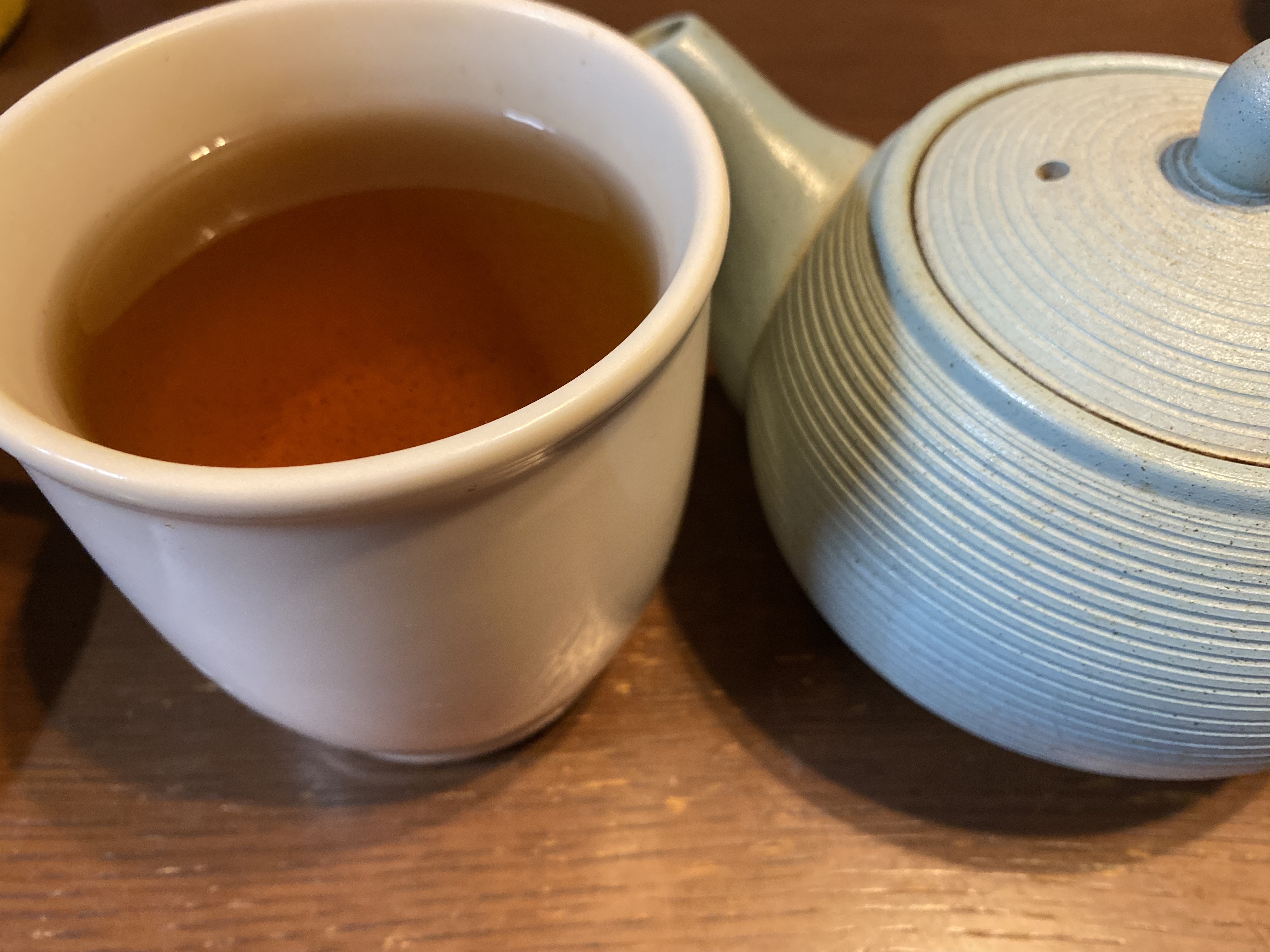 温かいほうじ茶に癒されて。ほうじ茶屋tumugu