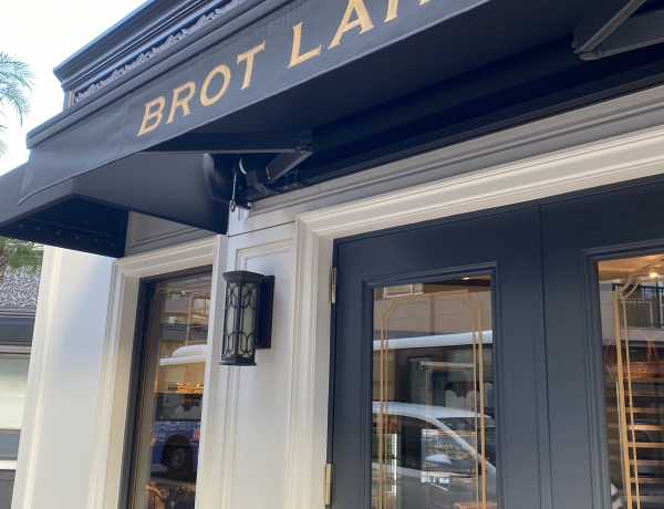 移転後初めてのBROTLAND。大人気すぎて…
